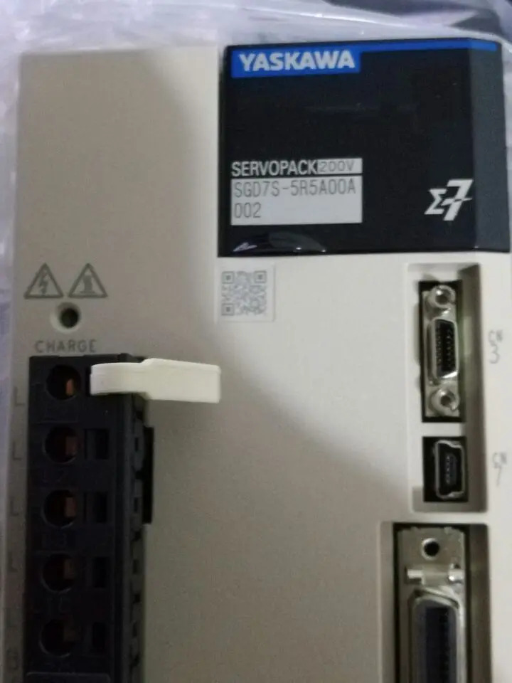 SGD7S-5R5A00A002 Yaskawa 7 세대 드라이버 정리 포장 초 이내