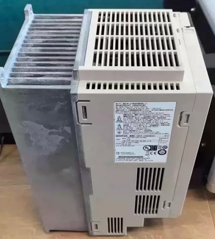 SGD7S-470A00B202 리퍼 서보 드라이브 SGD7S 470A00B202