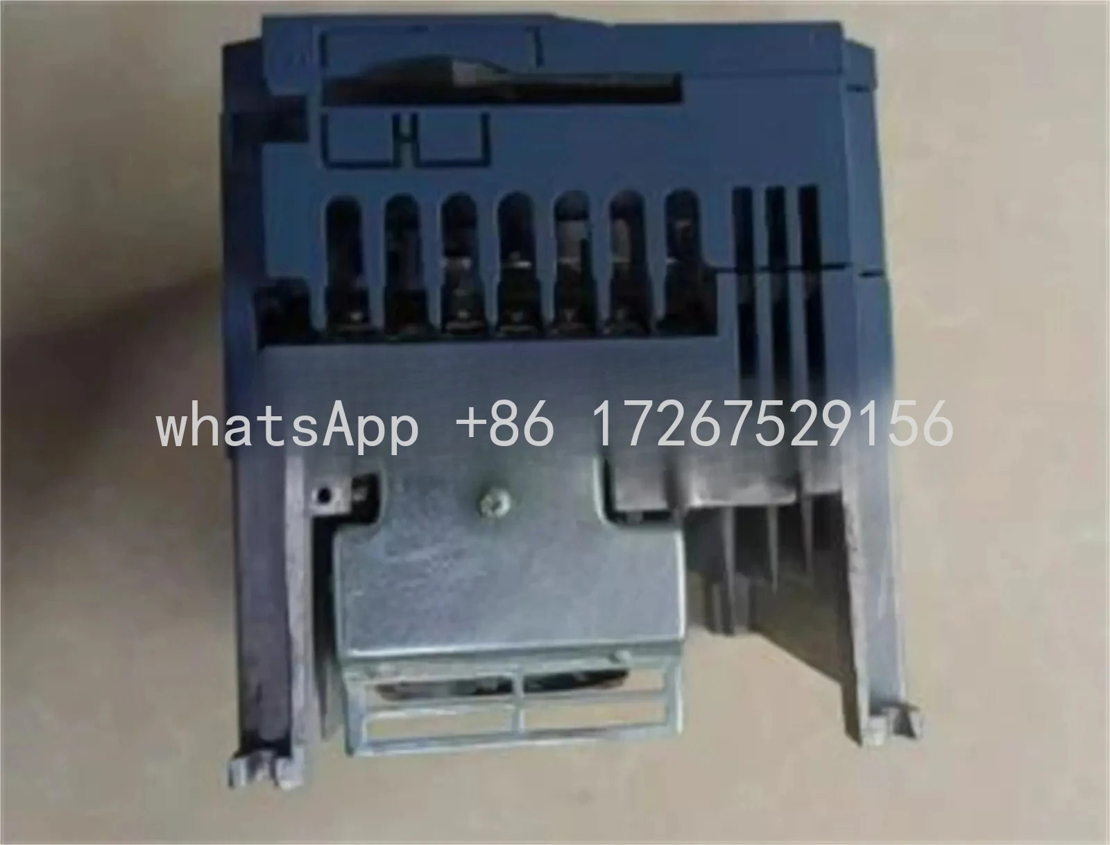 인버터 FRN2.2E1S-7C 2.2KW 220V 상태 Z