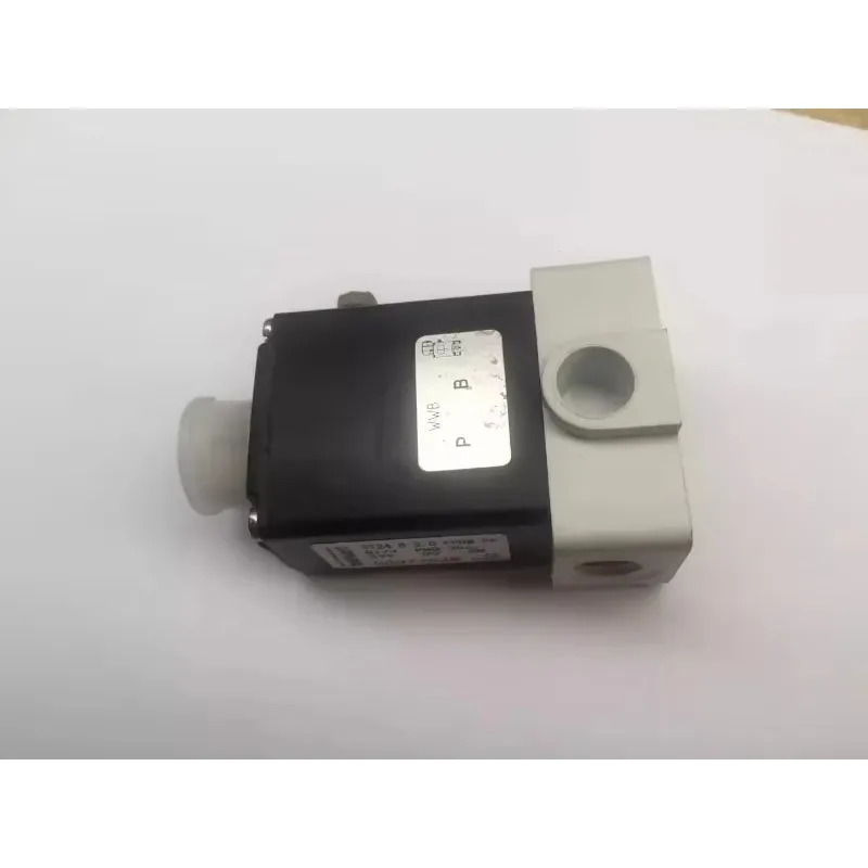 버커트 보데 0124 솔레노이드 밸브 B 5.0 FODM PP G1/4 DC24V 00077025