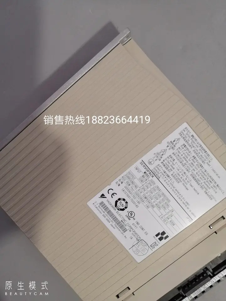 Yaskawa 서보 새 드라이버 SGDV-2R8A11B002000 SGDV-1R6A01A 1R6A11A