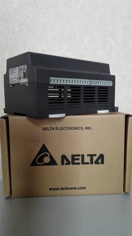 델타 PLC 호스트 DVP24EC00T3 DVP24EC00R3 포장