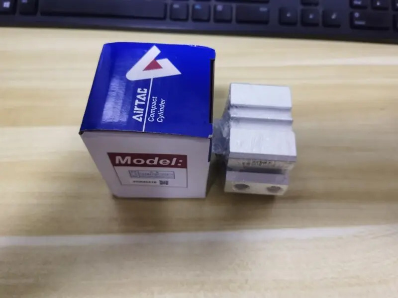 상AirTAC SDA40X10 실린더