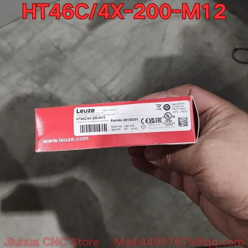 HT46C/4X-200-M12 광전센서