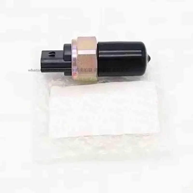 굴삭기 커먼레일 압력센서 FVR FRR FSR FTR 6HK1 8983069000 8-98306900-0