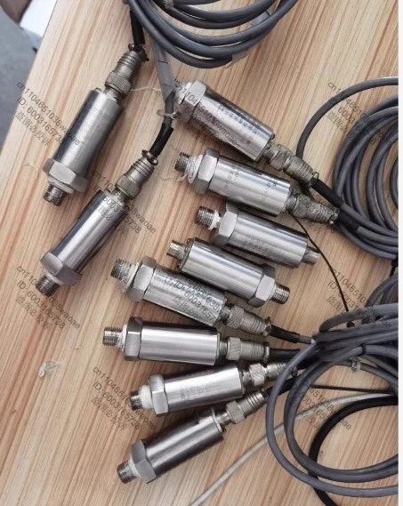 압력 트랜스미터 MK-P300-V1-B2-C4-J3K1 범위 01MPa 정확도 0.5% 전원 공급 24VDC 출력 010v 리퍼 완료