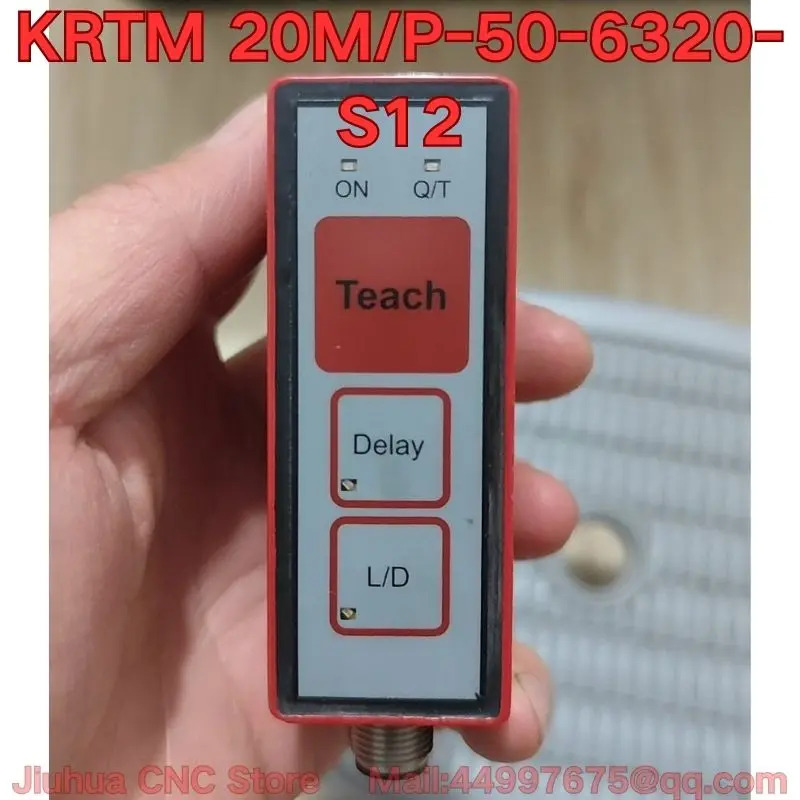 리퍼 KRTM 20M/P-50-6320-S12 컬러 표준 센서 기능 리퍼는 정상