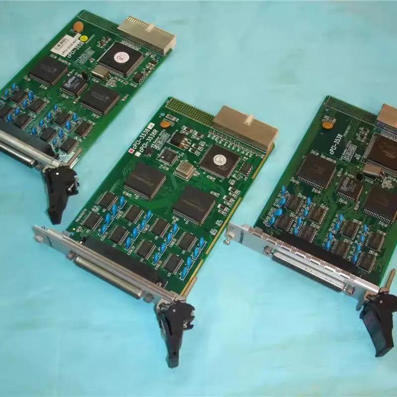 ADLINK CPCI-3538 Linghua 3U 8채널 RS232 CPCI 직렬 포트 카드 포장