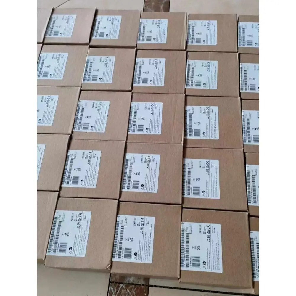슈나이더 LC1D18M7C 접촉기 3 극 220VAC