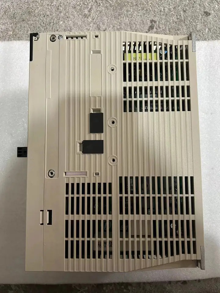 SGDV-8R4D01A 서보 드라이브 SGDV 8R4D01A