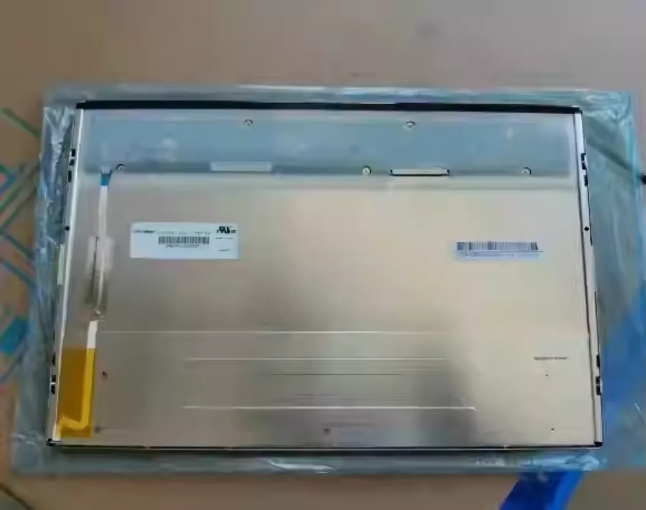 15.4인치 LCD 패널 G154IJE-L02