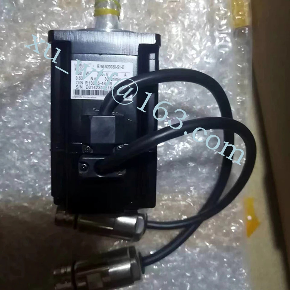 R7M-A20030-S1-D R7M-A40030-S1-D R7M-A40030-S1 R7M-A40030-BS1-D R7M-A75030-S1 오리지널 서보모터 신
