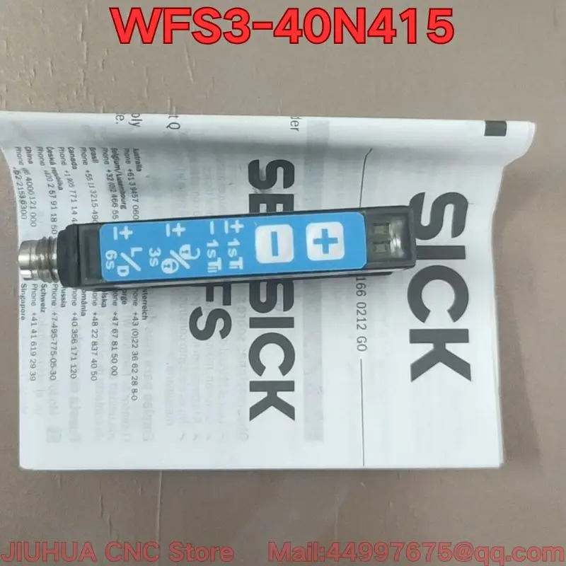WFS3-40N415 슬롯형 라벨 센서