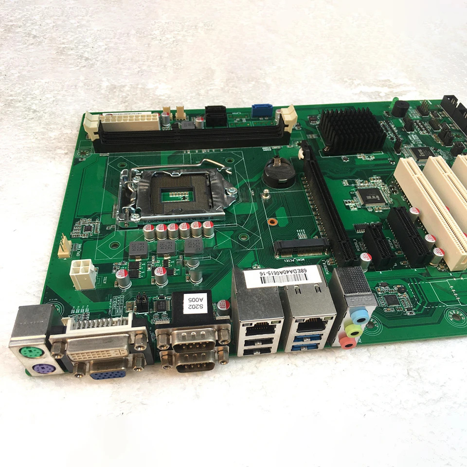 산업제어 마더보드 SV4-H8134 4 세대 CPU 6COM 10USB 지원