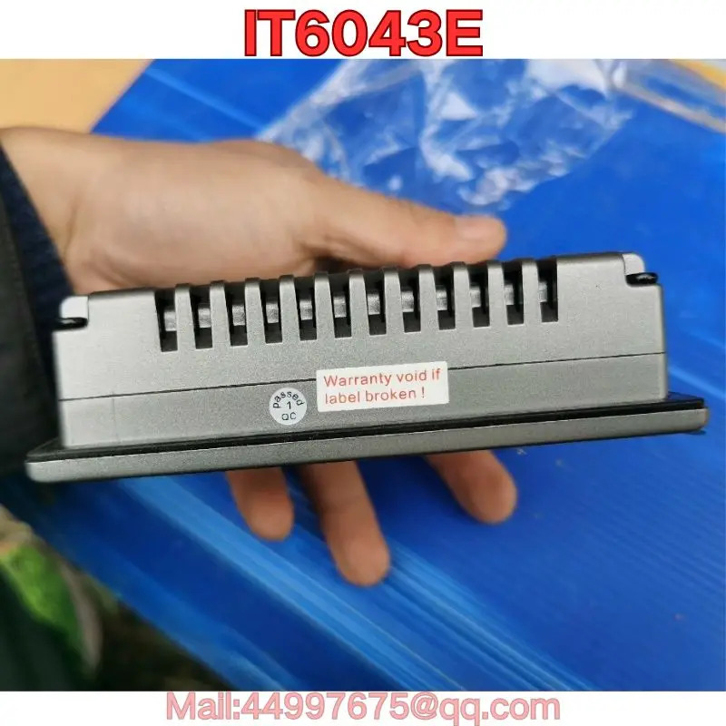 IT6043E 터치 스크린
