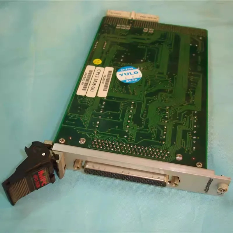 ADLINK CPCI-3538 Linghua 3U 8채널 RS232 CPCI 직렬 포트 카드 포장