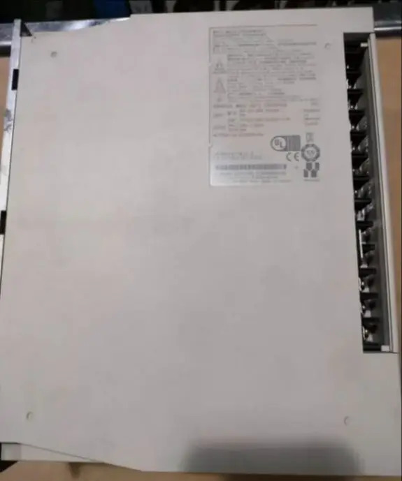 SGD7S-330A30A002 리퍼 서보 드라이브 SGD7S 330A30A002