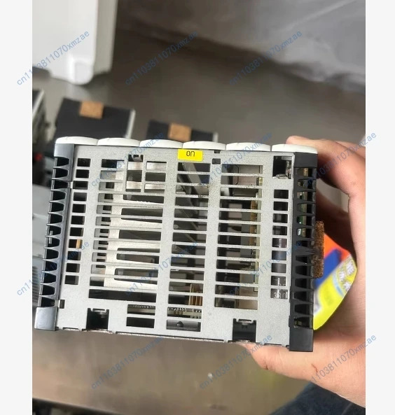 PLC K2-200 시리즈 모델 CP 242/A. 다양인터페이스를 제공 리퍼 완료