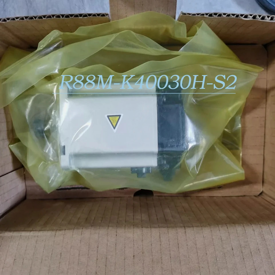 오리지널 서보모터 R88M-K40030H-S2 신