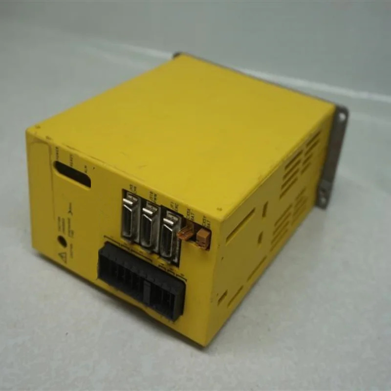 새 원본 A06B-6093-H101A06B-6093-H102 A06B-6120-H011 A06B-6124-H105 서보 드라이브