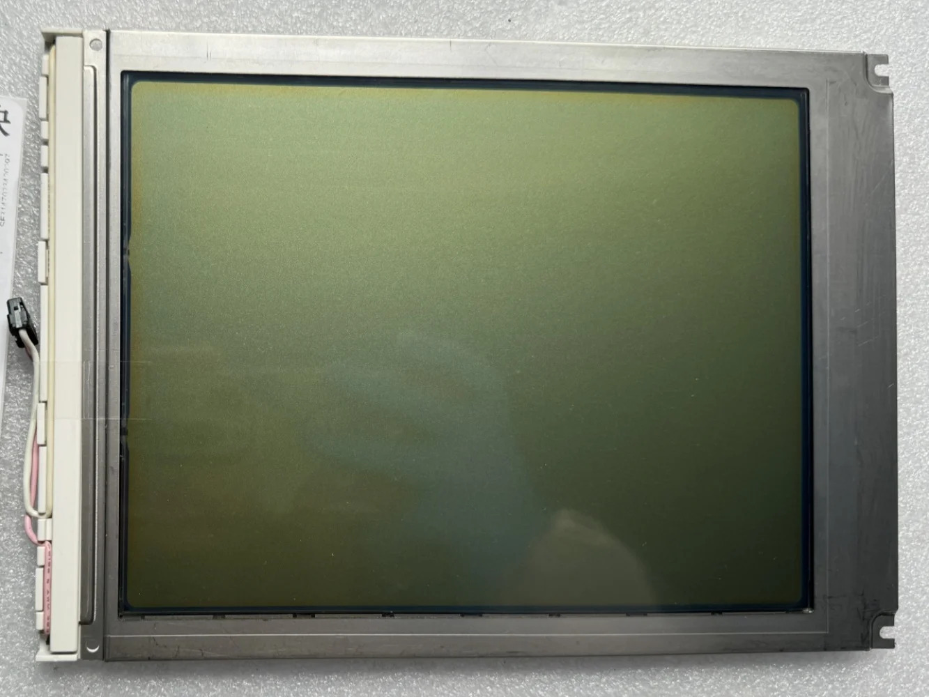 LM64P12 LCD 디스플레이 화면