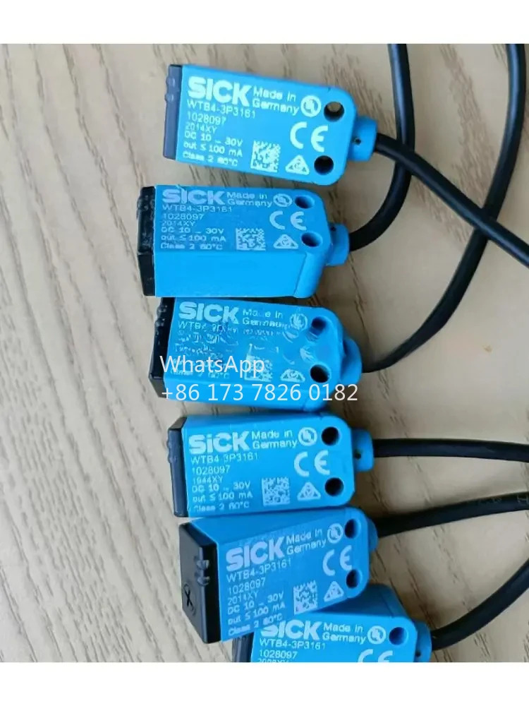 WTB4-3P3161 초침 초음파 센서 1028097  리퍼 기능 OK
