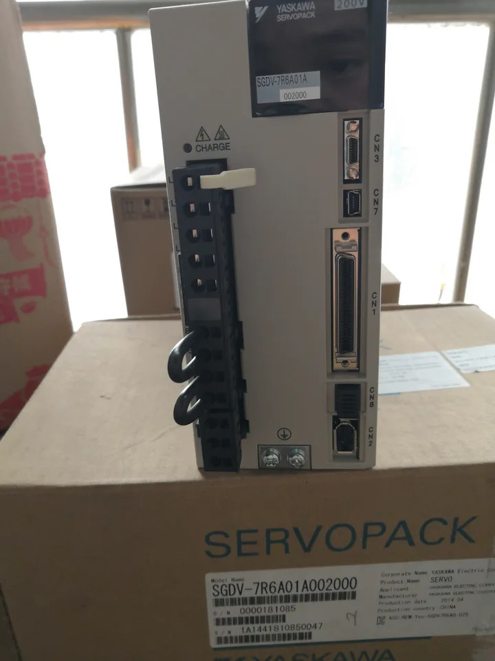 SGDV-7R6A01A002000 서보 드라이브 SGDV 7R6A11A002000