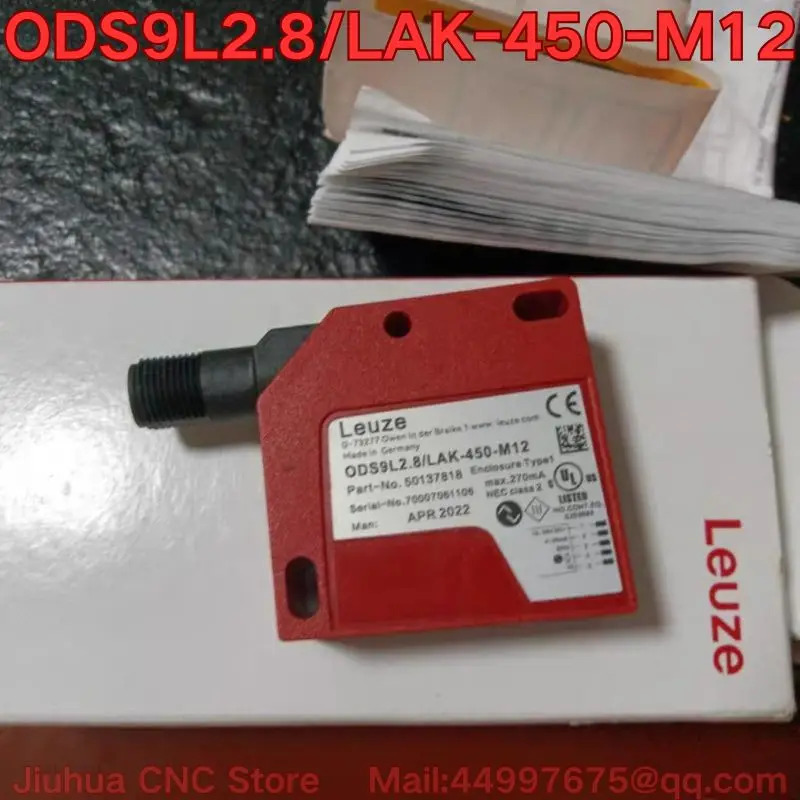 ODS9L2.8/LAK-450-M12 레이저 거리 측정 센서