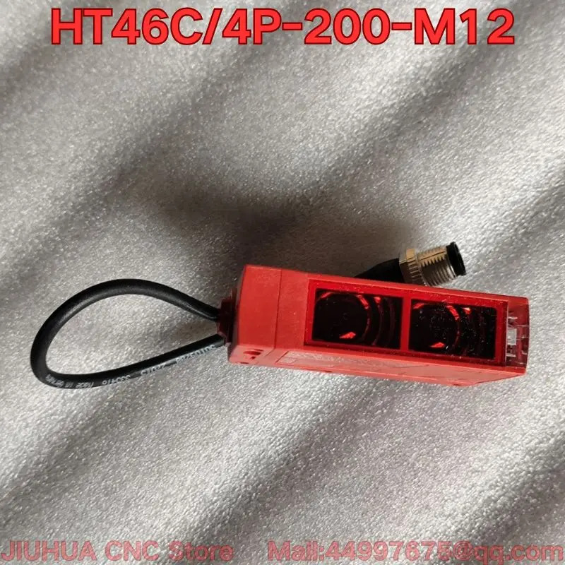 HT46C/4P-200-M12 광전센서