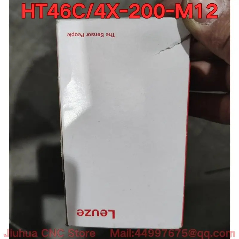 HT46C/4X-200-M12 광전센서