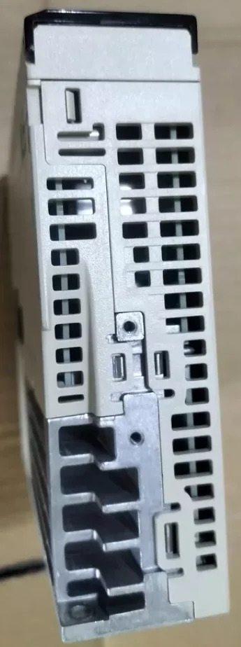 SGD7S-R90A00A 리퍼 서보 드라이브 SGD7S R90A00A