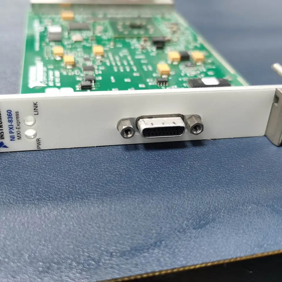 US NI PXI-8360 PXI 리모컨 모듈