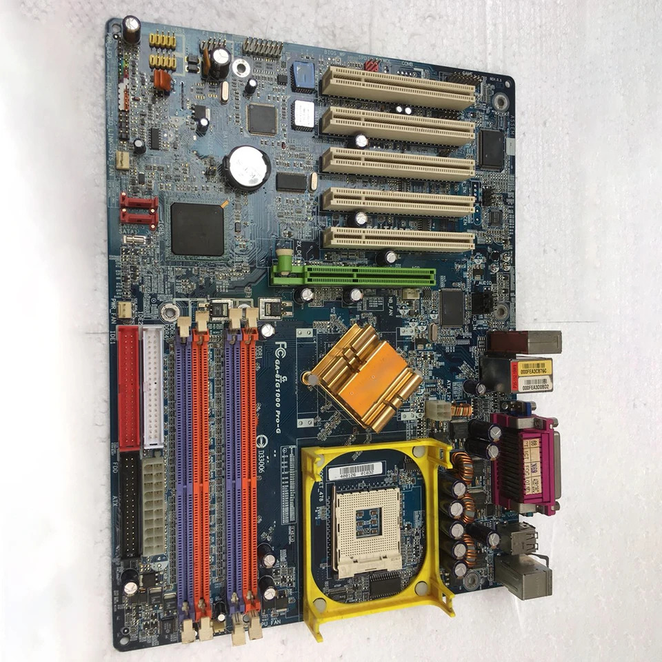 완전 통합 GA-8IG1000-G 865G 5 PCI 슬롯