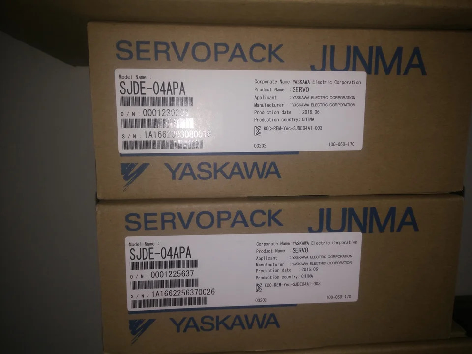Yaskawa 스티드 드라이버 SJDE-04APA 오리지널 회사