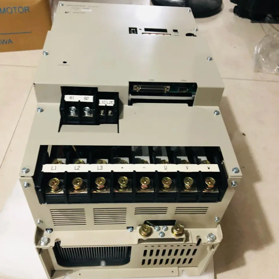 SGDM-1EADA 서보 드라이브 SGDM 1EADA 신