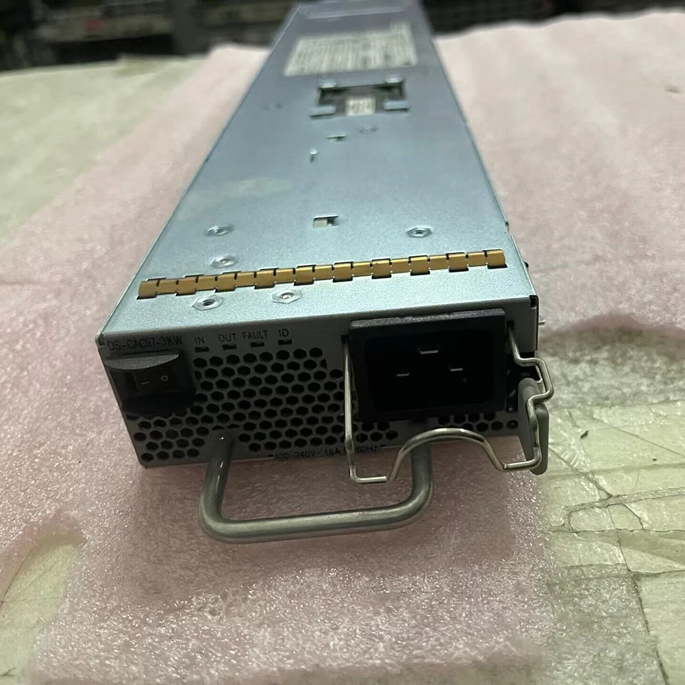 Cisco 전원 모듈 DS-CAC97-3KWDS-C9710 기계1개