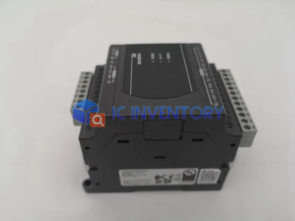 델타 DVP04AD-E2 PLC 모듈 내