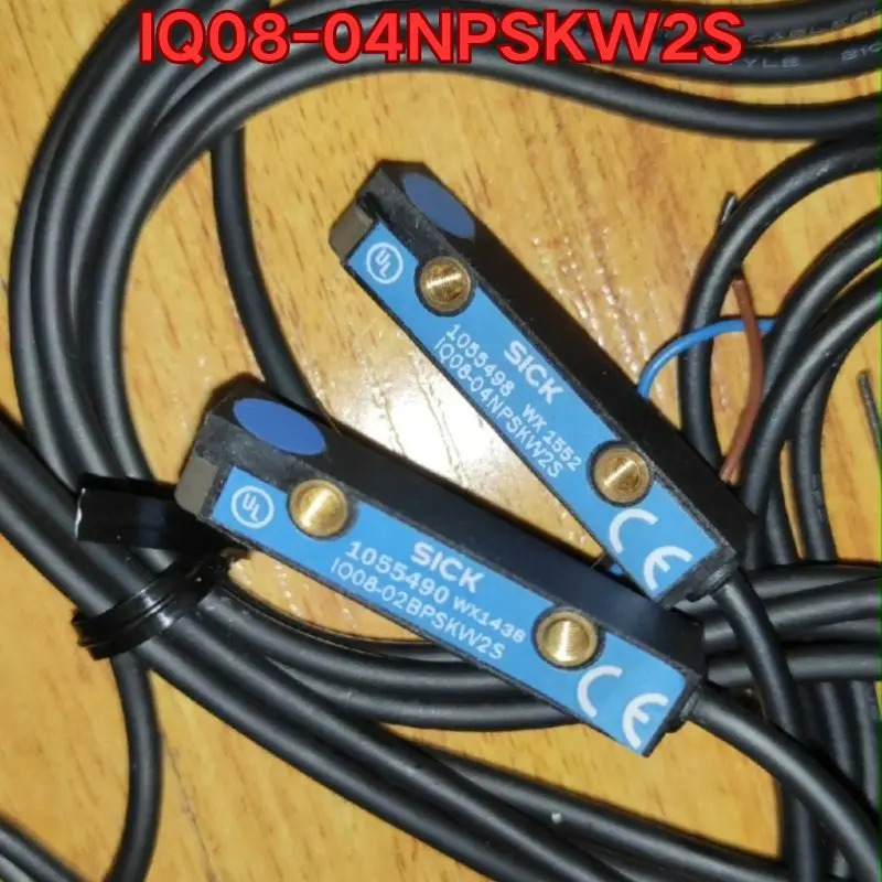리퍼 센서 IQ08-04NPSKW2S 작동 상태