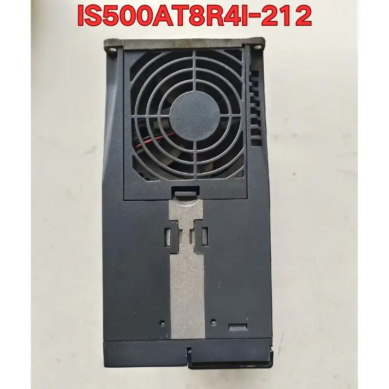 리퍼 IS500AT8R4I-212 서보 드라이브작동 상태