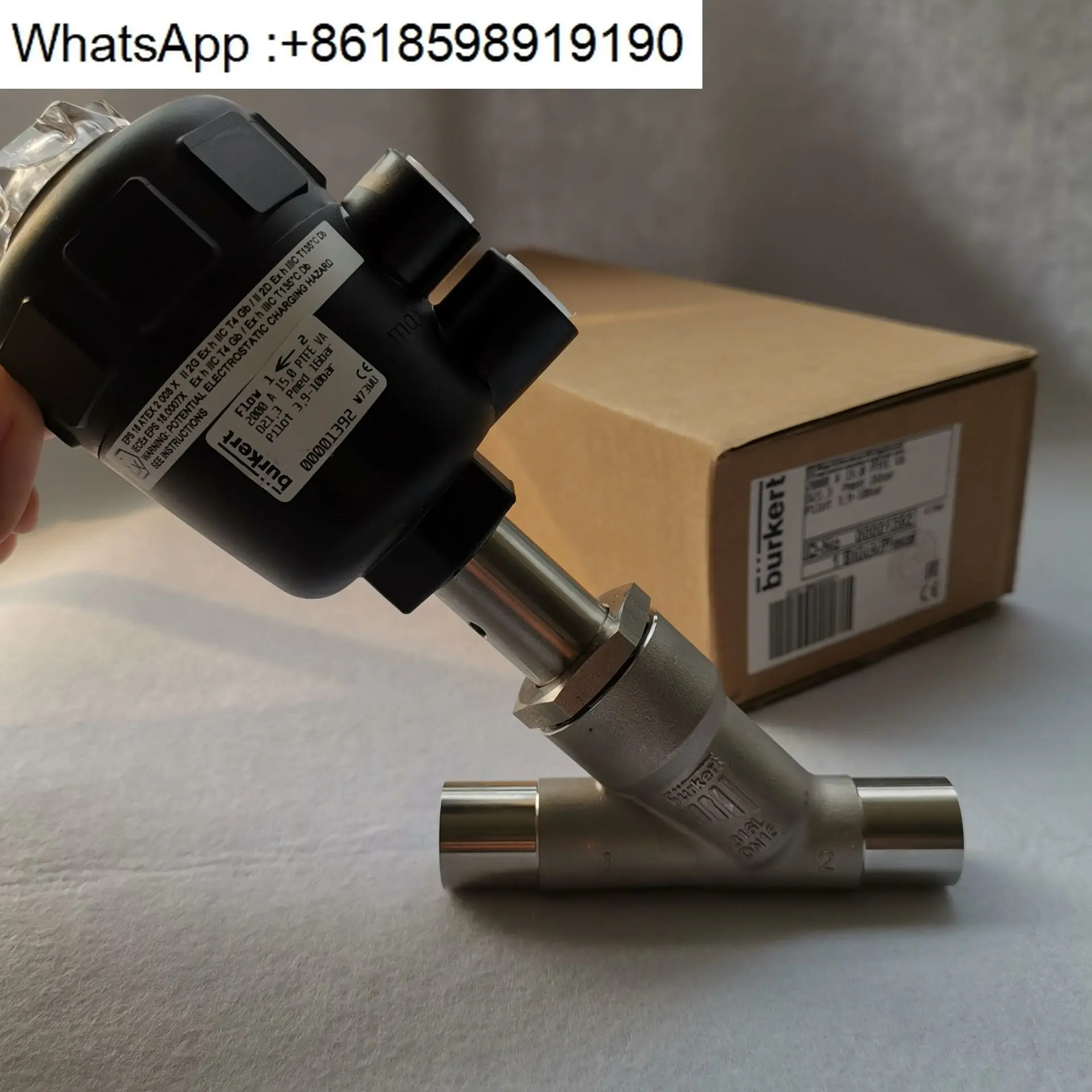 Burkert 공압 앵글 시트 밸브 DN15 2000 A 15.0 PTFE VA 00001392  스테인레스 스틸 베이스