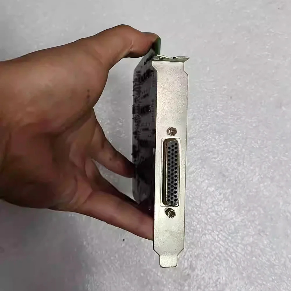 MOXA CP-134U-I V2 4포트 산업캡처 카드용