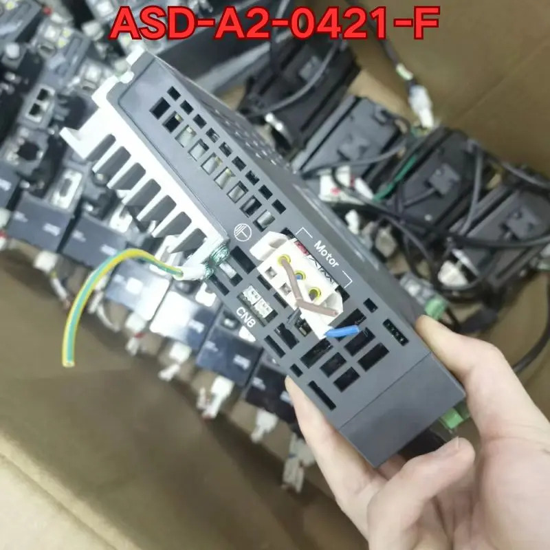 리퍼 ASD-A2-0421-F 서보 드라이브작동 상태