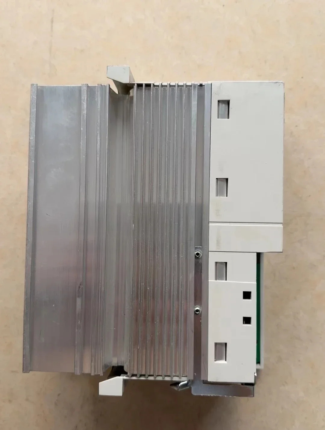 E82EV7512C 리퍼 인버터 0.75kW/220V 기능 정상