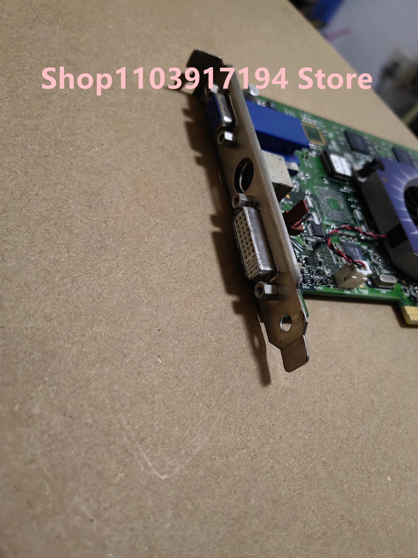 NVIDIA호환Quadro4 750 XGL 64MB AGP 4X VGA/ DVI/ S-비디오 출력 비디오 그래픽 카드 180-10080-0000-A04