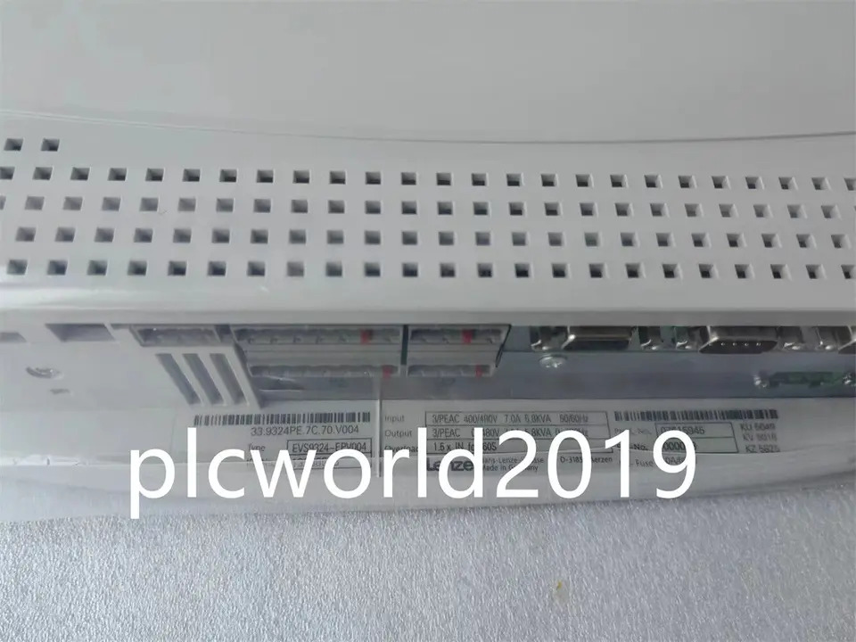 Lenze EVS9324-EPV004 인버터 신 1PC