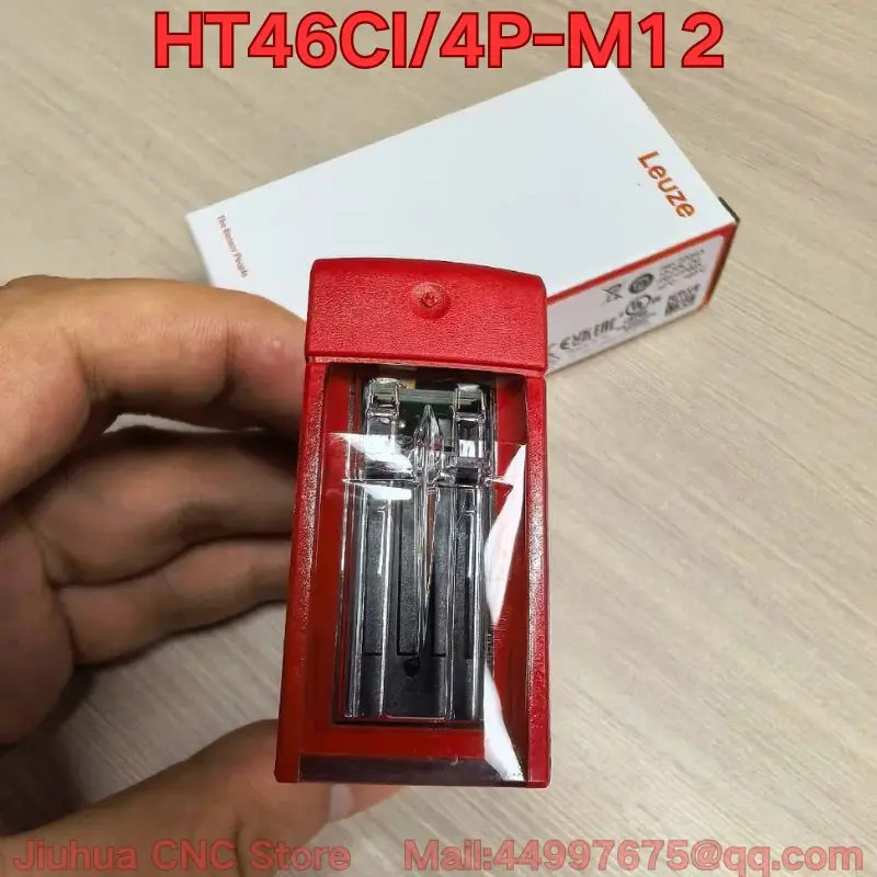 HT46CI/4P-M12 광전센서