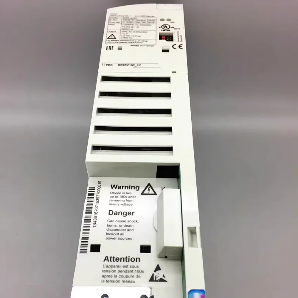 Lenze 주파수 변환기 E82EV152-2C용