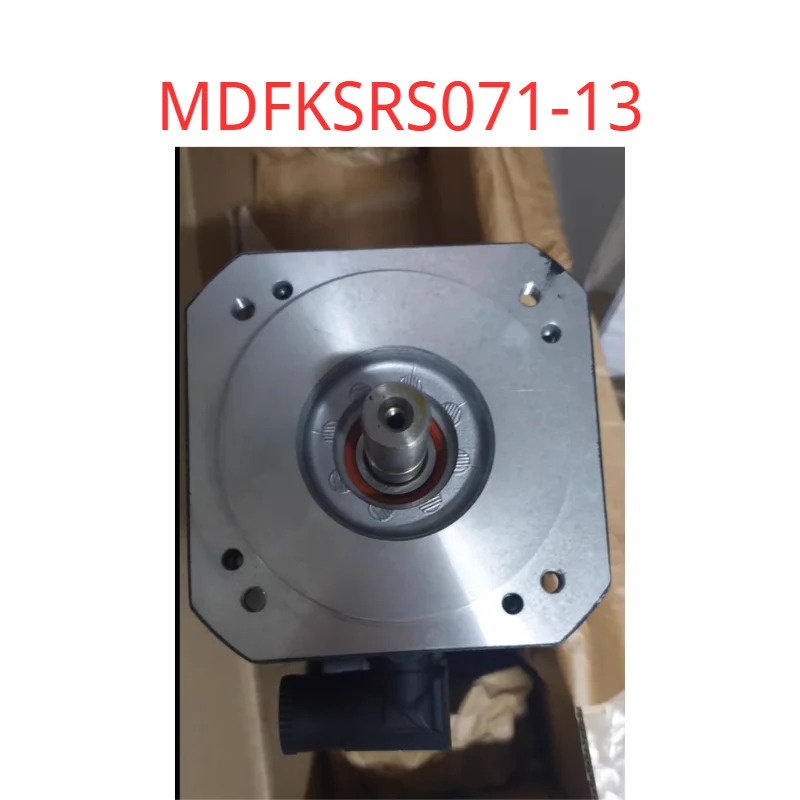 MDFKSRS071-13 B14 나사 구멍 플랜지 출력 샤프트는 피니언이 없는 테이퍼 샤프트가 아닙니다 원본