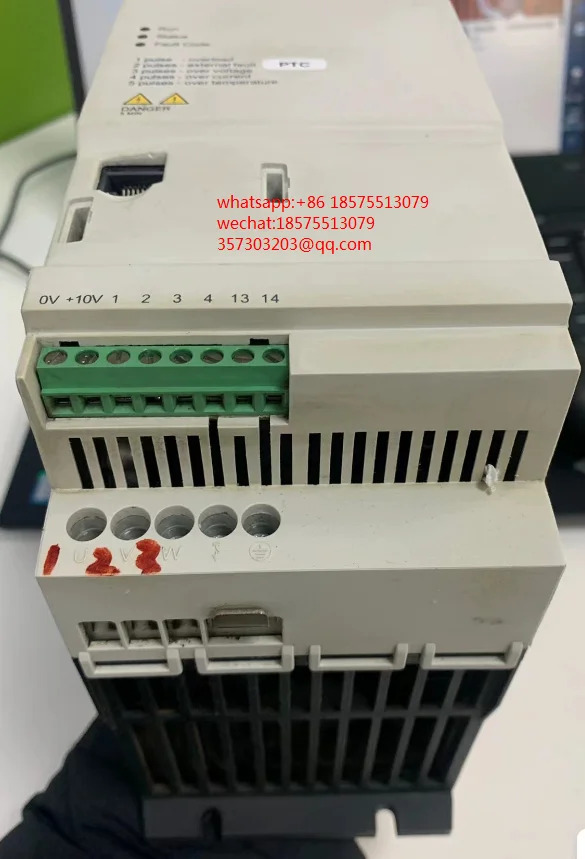 DE1-34011FN-N20N 가변 속도 스타터 PowerXL DE1 7.5 kW 400 0-500V11.3A 2.5KW 7.5hp호환3ph0-300HZ