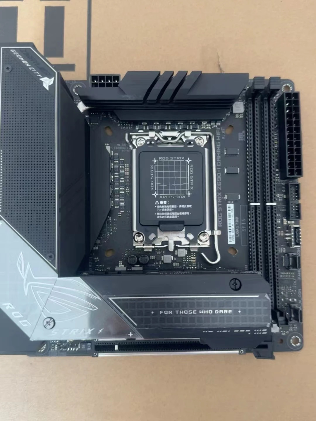 부착물 ASUS호환 ROG STRIX Z690-I GNG WIFI 마더보드 사흔적 리퍼브